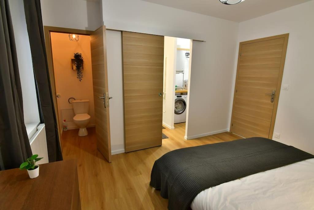 Le 46 - T2 Renove, Confortable Proche Centre-Ville Montluçon Zewnętrze zdjęcie